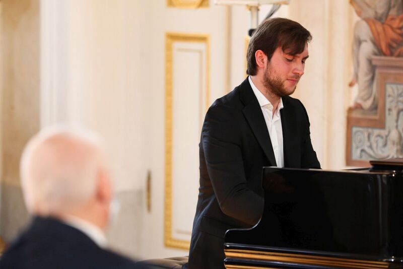 Minirecital chopinowski pianisty Łukasza Byrdy – Warszawa, 27 października 2021. Fot. Mikołaj Bujak (IPN)