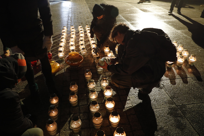 Światło Wolności na pl. Piłsudskiego w Warszawie – 13 grudnia 2022. Fot. Piotr Życieński (IPN)