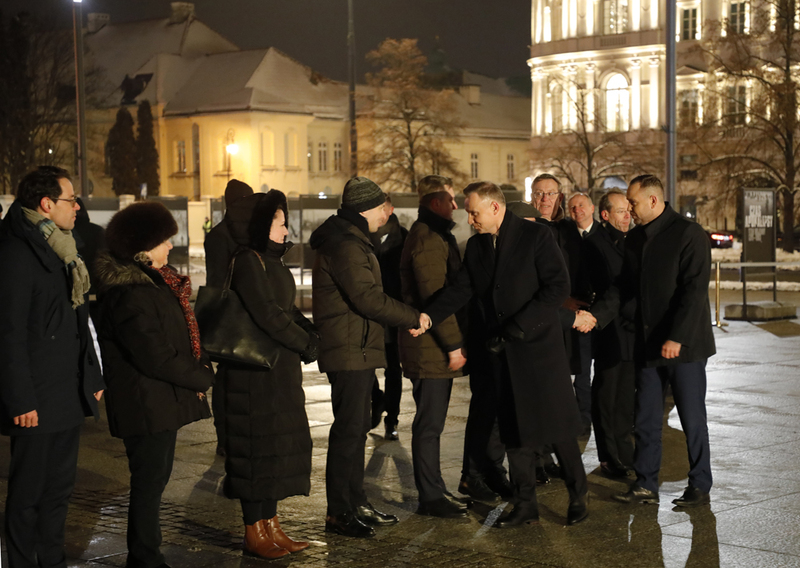 Światło Wolności na pl. Piłsudskiego w Warszawie – 13 grudnia 2022. Fot. Piotr Życieński (IPN)