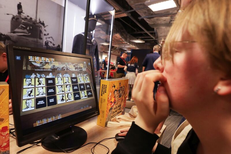 Edukacyjna Podróż Historyczna podczas Kongresu Pamięci Narodowej – Warszawa, 14 kwietnia 2023. Fot. Mikołaj Bujak (IPN)