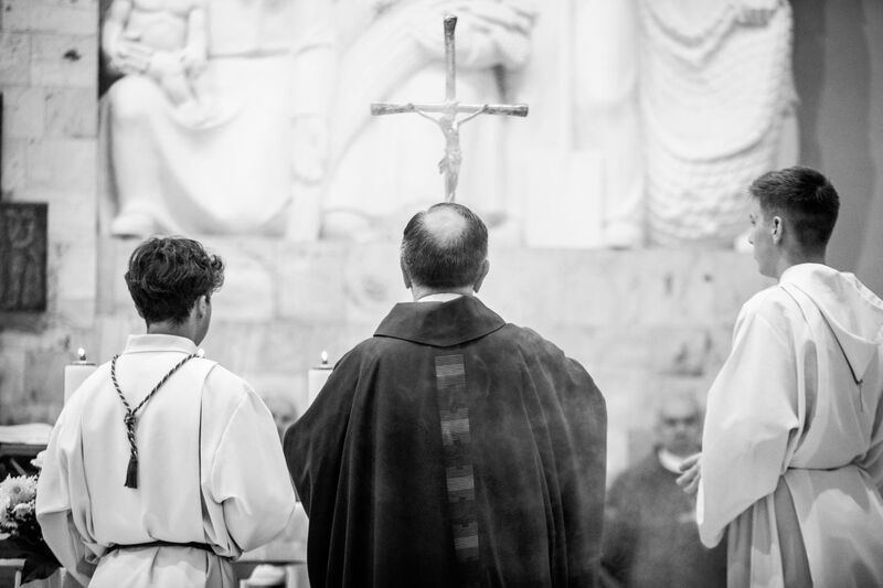 Uroczystość odsłonięcia tablicy pamięci Ofiar Niemieckiej Zbrodni Pomorskiej – Starogard Gdański, 2 października 2023. Fot. Mikołaj Bujak (IPN)