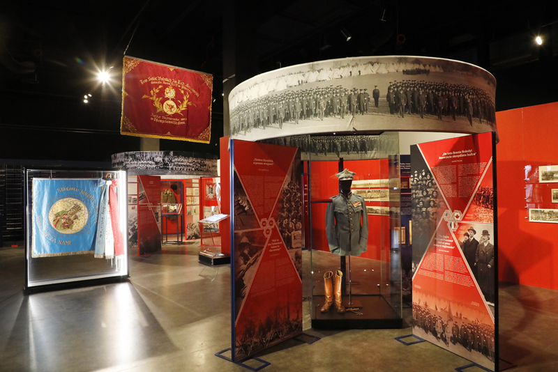 Wernisaż wystawy „Ramię krzep – Ojczyźnie służ”. Historia Sokolstwa Polskiego w Ameryce, Muzeum II Wojny Światowej w Gdańsku, 29 września 2023. Fot. Piotr Życieński (IPN)