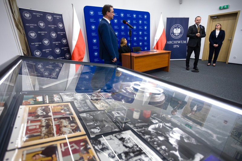 Archiwum Związku Polaków w Niemczech trafiło do Instytutu Pamięci Narodowej – konferencja. Warszawa, 20 listopada 2023. Fot. Sławek Kasper (IPN)