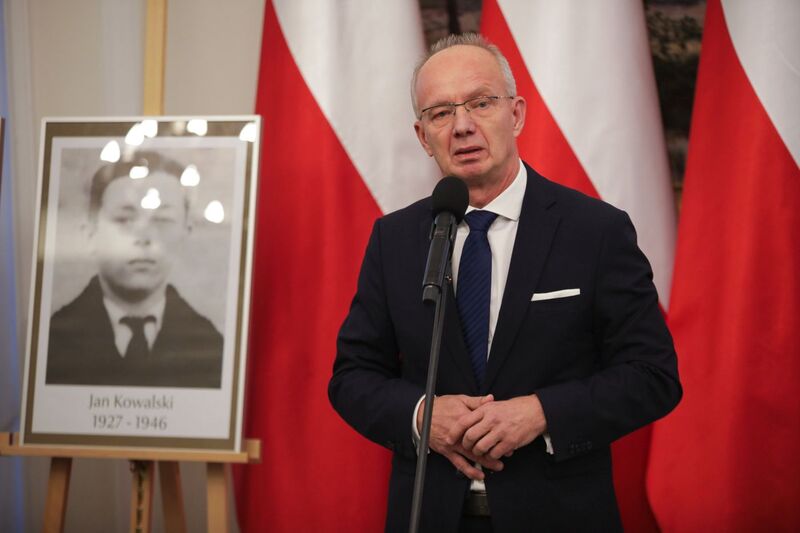 Uroczystość wręczenia not identyfikacyjnych. Na zdj. dr hab. Krzysztof Szwagrzyk, wiceprezes IPN – Warszawa, 1 grudnia 2023. Fot. Mikołaj Bujak (IPN)