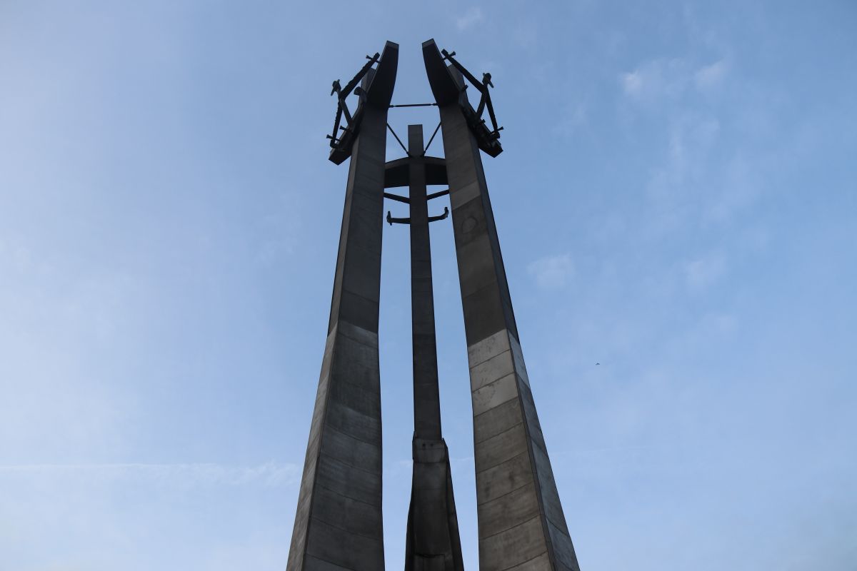 Pomnik Poległych Stoczniowców na placu Solidarności w Gdańsku.