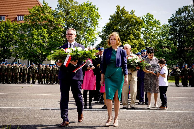 Uroczyste odsłonięcie pomnika gen. bryg. Stanisława Grzmota-Skotnickiego - Słupsk, 26 lipca, fot. Maja Studzińska
