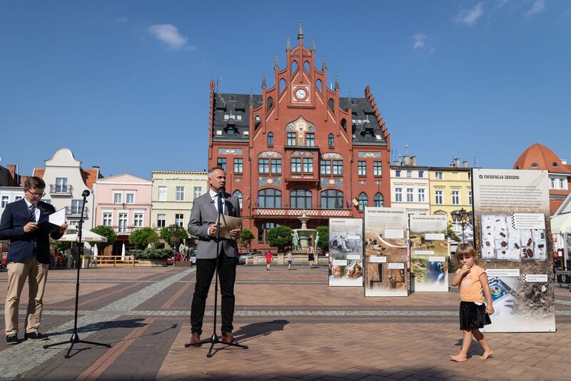 Otwarcie wystawy „Archeologia Zbrodni. Niemieckie zbrodnie w Chojnickiej Dolinie Śmierci” – Gdańsk, 29 sierpnia 2024, fot. Roman Jocher