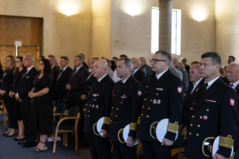 Uroczystości pogrzebowe szczątków śp. nieznanego Żołnierza Wojska Polskiego, poległego we wrześniu 1939 roku w obronie Kępy Oksywskiej – Kosakowo, 19 września 2024, fot. R. Jocher