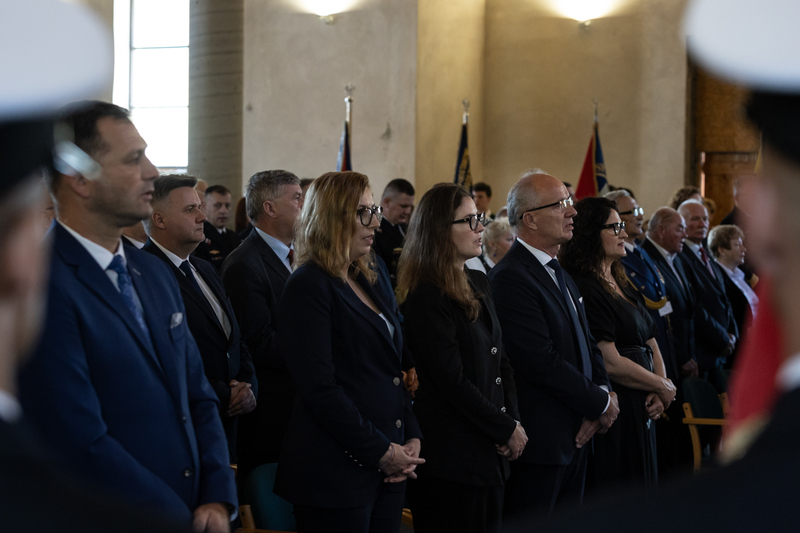 Uroczystości pogrzebowe szczątków śp. nieznanego Żołnierza Wojska Polskiego, poległego we wrześniu 1939 roku w obronie Kępy Oksywskiej – Kosakowo, 19 września 2024, fot. R. Jocher