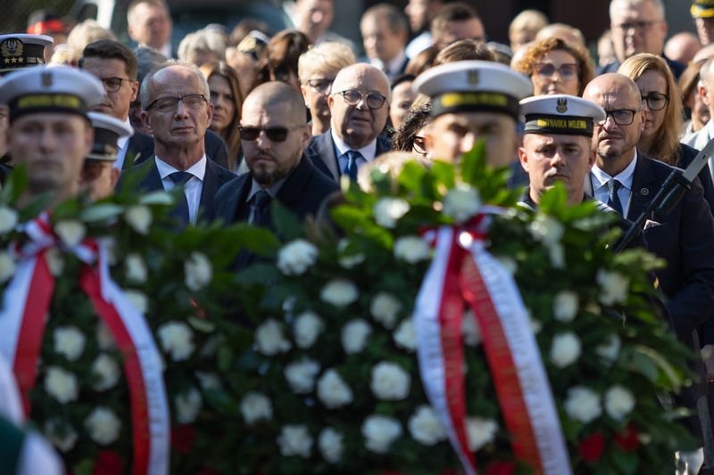 Uroczystości pogrzebowe szczątków śp. nieznanego Żołnierza Wojska Polskiego, poległego we wrześniu 1939 roku w obronie Kępy Oksywskiej – Kosakowo, 19 września 2024, fot. R. Jocher