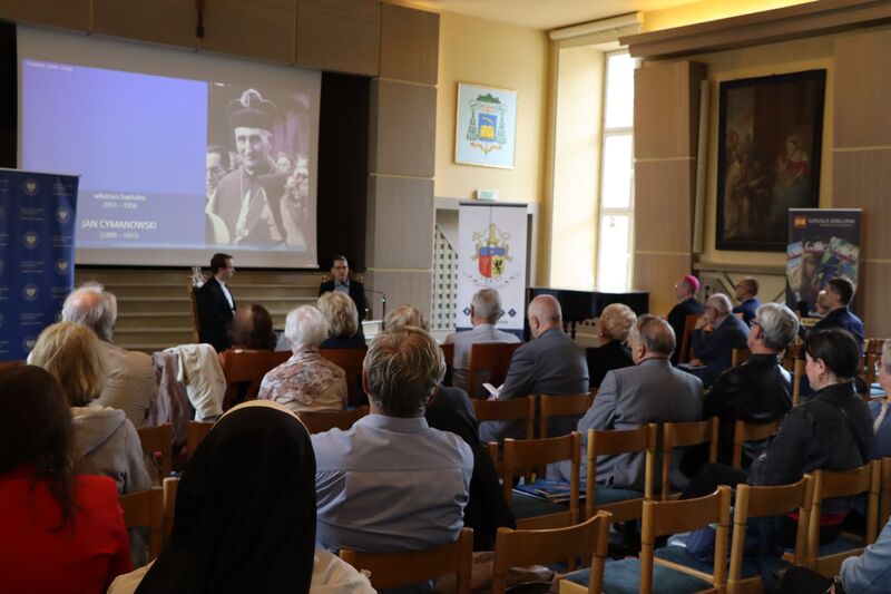 Dyskusja wokół książki „Diecezja Gdańska w okresie komunizmu (1945–1989). Rys historyczny w stulecie biskupstwa gdańskiego” - Gdańsk, 28 maja 2025