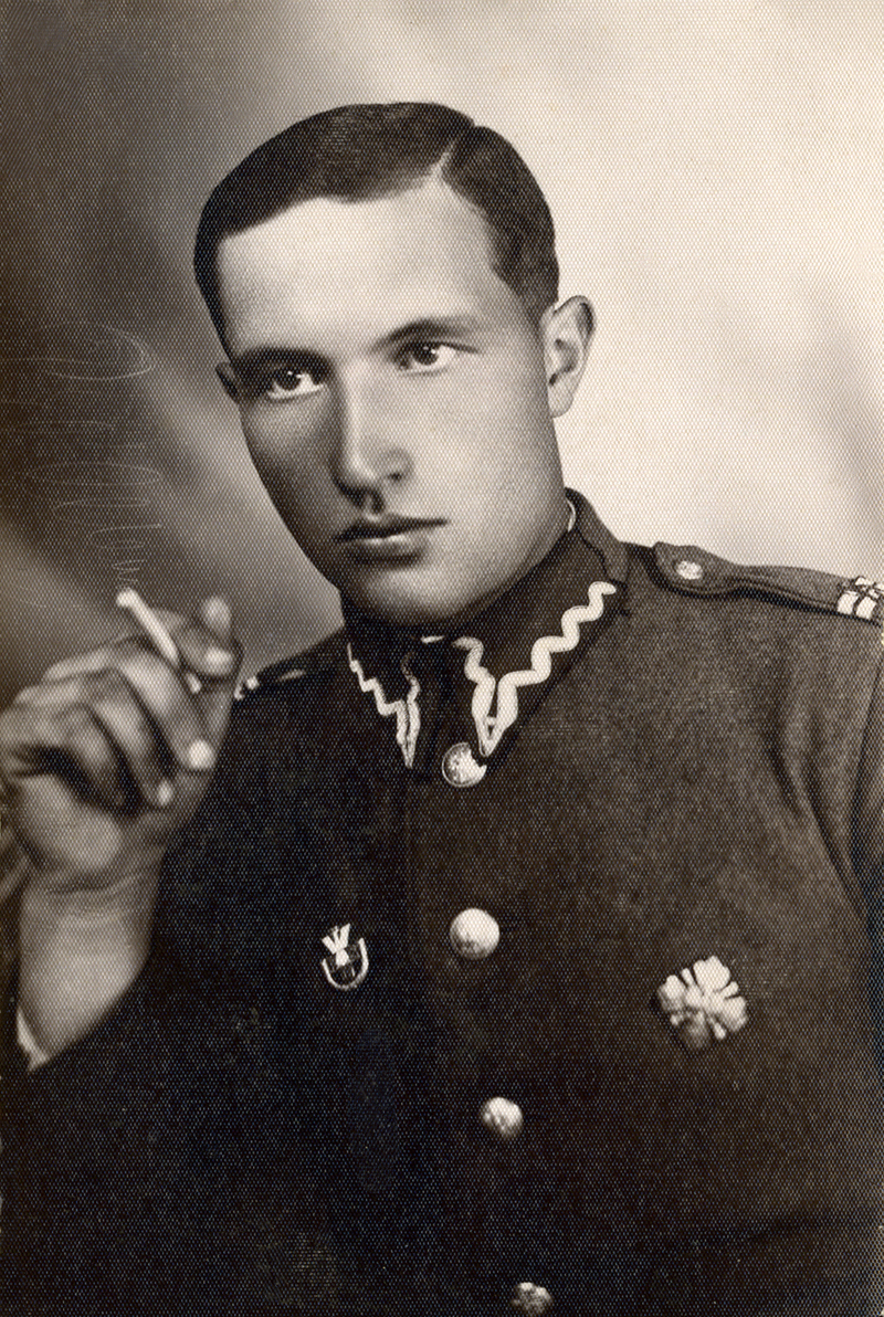 Por. Tadeusz Ośko vel Wojciech Kosowski „Sęp” (1913-1946), funkcjonariusz Straży Granicznej (1937-1939), żołnierz KOP (1939), członek Polskiej Organizacji Zbrojnej Łowicz (1939-1942), żołnierz 9 pp AK Okręg Lubelski ( 1943-1944), członek zrzeszenia Okręgu Pomorskiego WiN (1945)