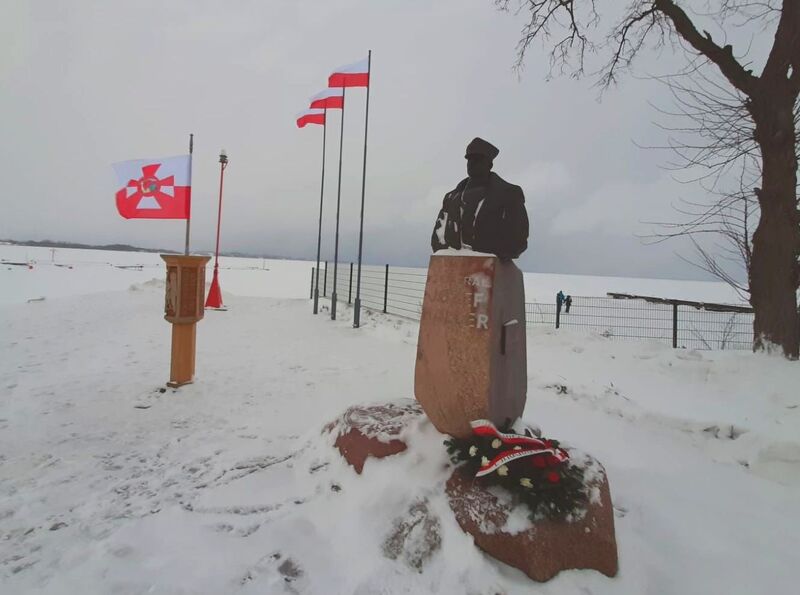 Obchody IPN Gdańsk 101. rocznicy zaślubin Polski z morzem