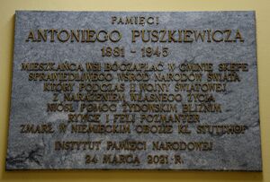 Tablica pamiątkowa IPN Gdańsk „Antoni Puszkiewicz. Sprawiedliwy wśród Narodów Świata”
