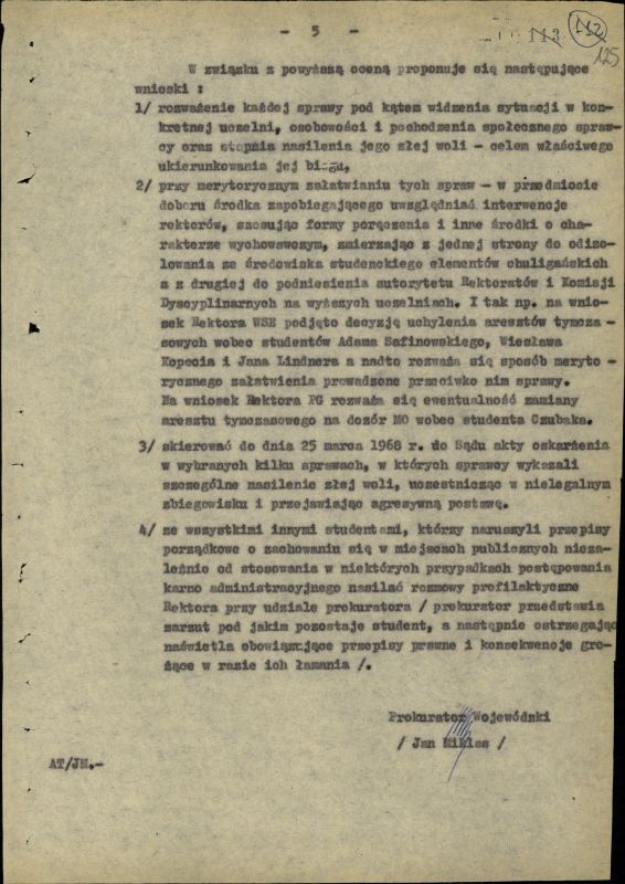 Meldunki, doniesienia tajnych współpracowników, unikatowe ulotki, plakaty kolportowane na ulicach Gdańska oraz fotografie przedstawiające demonstracje w dniu 15 marca. W zasobie Archiwum IPN Gdańsk znajduje się bogaty zbiór dokumentacji dotyczącej Marca 1968 r.