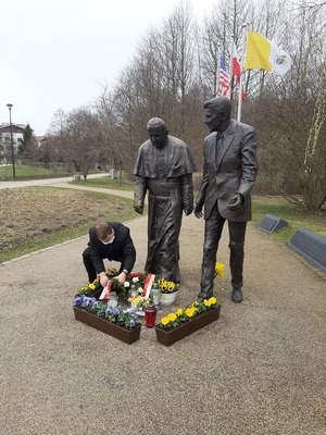 IPN Gdańsk pamięta o 16. rocznicy śmierci papieża św. Jana Pawła II