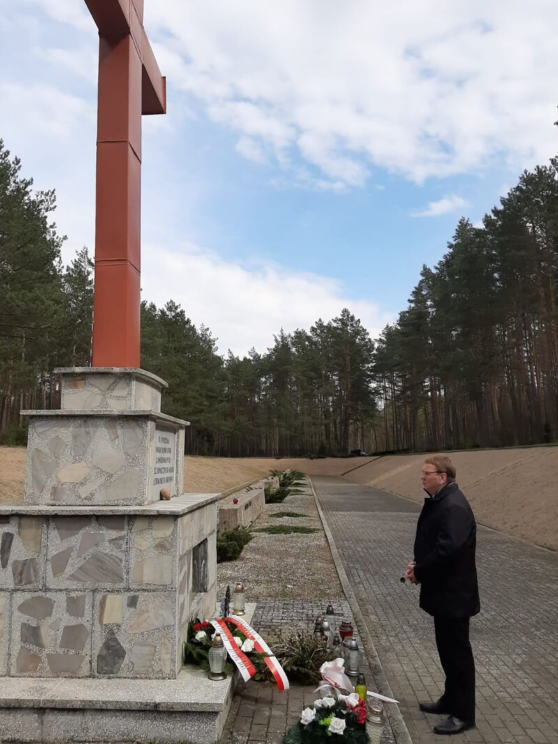 Mogiła w Mniszku – miejscu zbrodni niemieckich #2