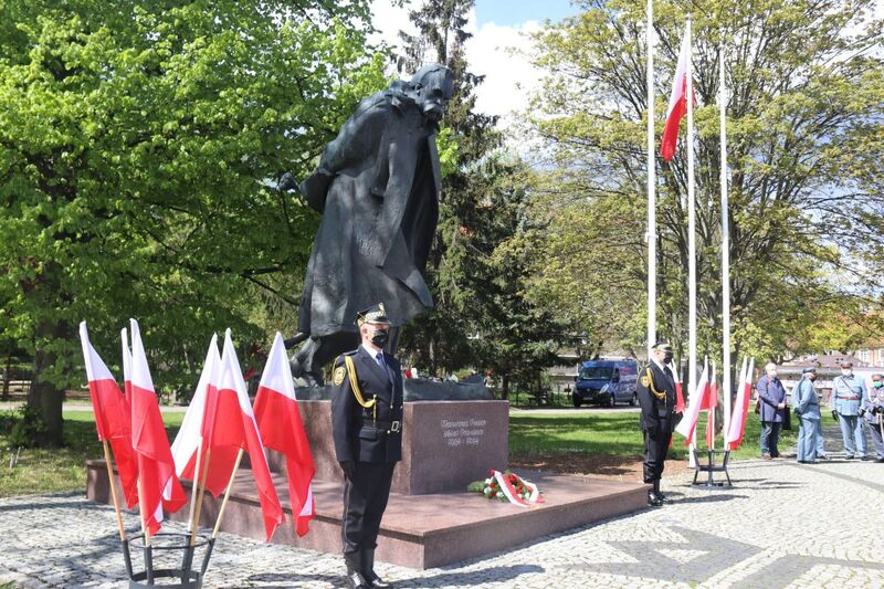 Uroczystość przy pomniku Marszałka Józefa Piłsudskiego w 2020 r.