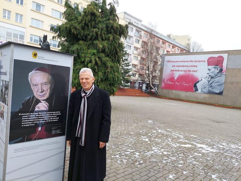 Ks.Infułat Edmund Skalski – proboszcz Bazyliki Morskiej w Gdyni.