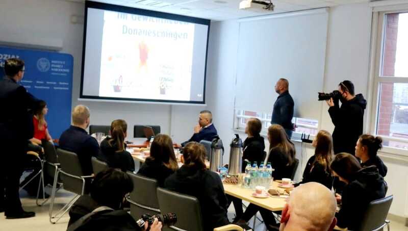 Dyrektor IPN Oddział w Gdańsku dr Paweł Warot spotkał się z Kadrą Narodową Kobiet Rugby 7 oraz innymi sportowcami – 3 lutego 2022