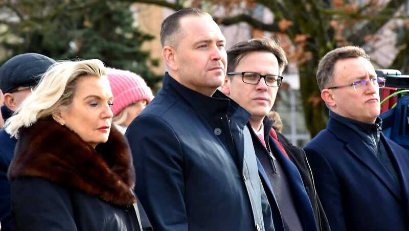 Ambasador Anna Maria Anders. Prezes IPN, dr Karol Nawrocki, Dyrektor IPN Gdańsk, dr Paweł Warot, Dyrektor IPN Łódź dr hab Dariusz Rogut