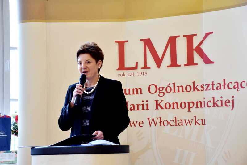 Dyrektor III LO Aneta Jaworska