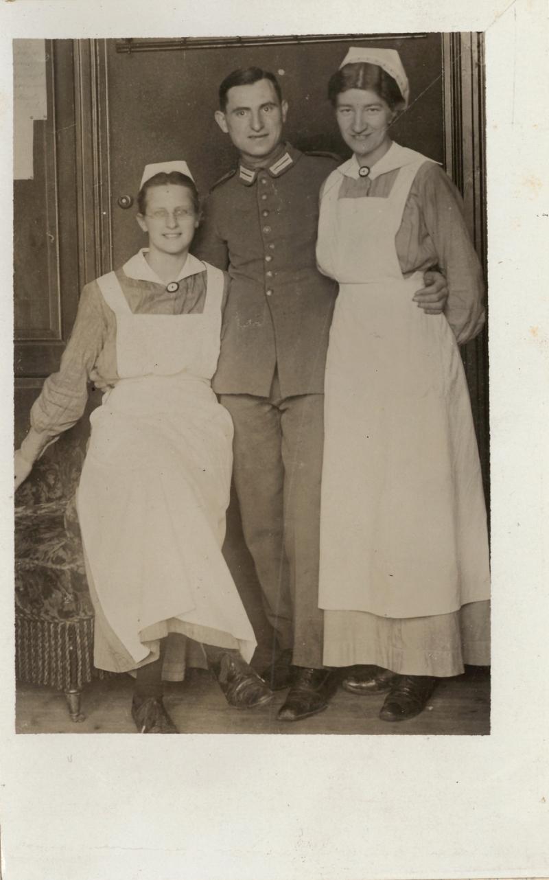 Archiwum IPN Oddział w Gdańsku otrzymało zbiór cennych dokumentów dotyczących niemieckiego nauczyciela Artura Giese