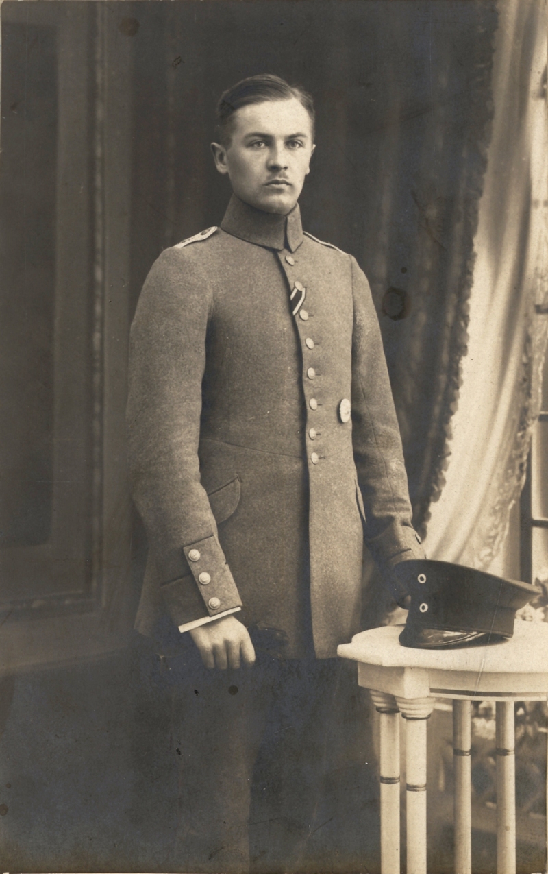 Archiwum IPN Oddział w Gdańsku otrzymało zbiór cennych dokumentów dotyczących niemieckiego nauczyciela Artura Giese