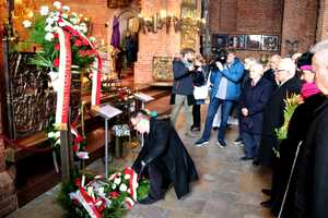 Uroczystość ku czci ofiar Zbrodni Katyńskiej i katastrofy smoleńskiej – Gdańsk, 10 kwietnia 2022