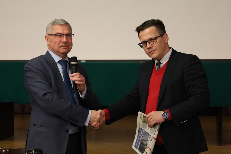 Krzysztof Dośla, Krzysztof Dośla, przewodniczący Zarządu Regionu Gdańskiego NSZZ „Solidarność” (L) i Paweł Warot, dyrektor Oddziału IPN w Gdańsku w czasie spotkania.