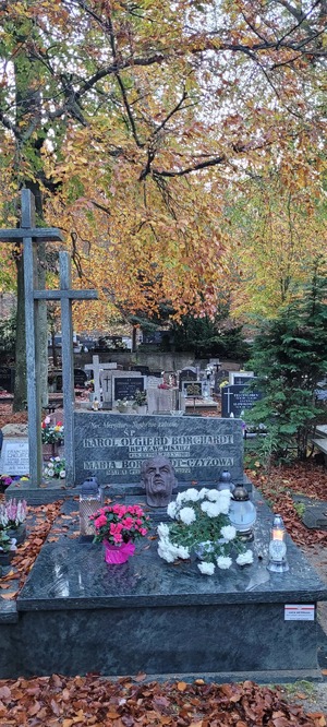 Grób Karola Olgierda Borchardta na Cmentarzu Witomińskim w Gdyni.